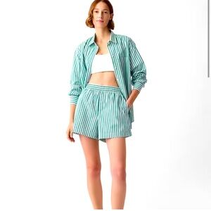 Gap poplin striped shorts